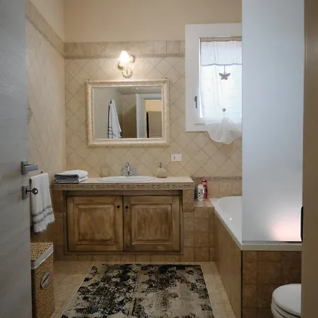 Holiday home Vacanze Da Pino A E B