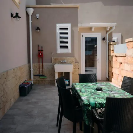 Holiday home Vacanze Da Pino A E B *